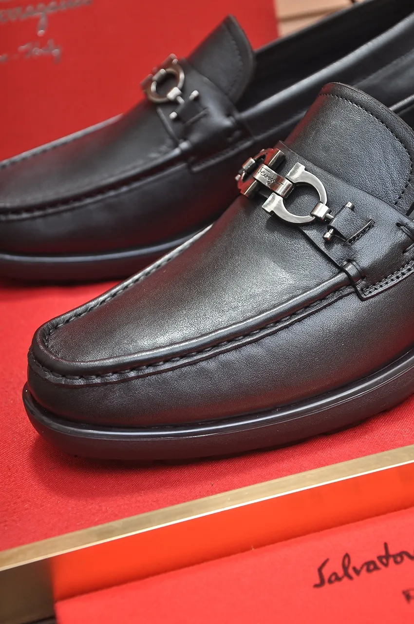 Men's shoes 💰560💶[Ferragamo/Ferragamu] (high-end Niuli) New 🍀 Ferragamo* - top version Ferragamo's classic formal leather shoes! Made of imported original cowhide, the inner top layer is comfortable cowhide lining! Original wear-resistant rubber outsole! High quality products! Code number 38-45 (45 customized)